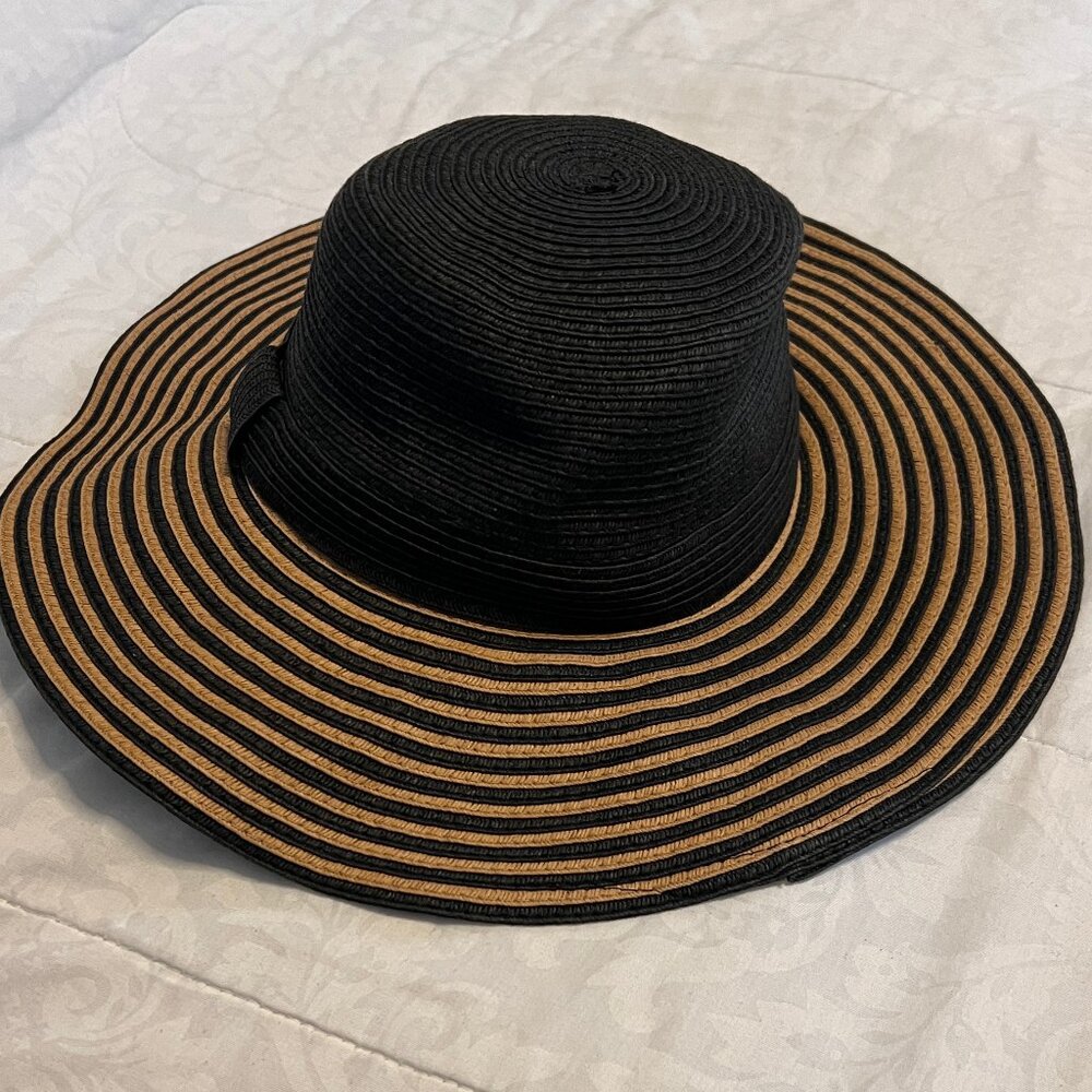 NEW Jessica Black & Tan Striped Sun Hat – Chic & Summery ☀️